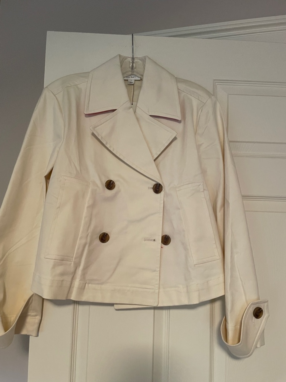 Women's Cream Double-Breasted Short Trench Coat
